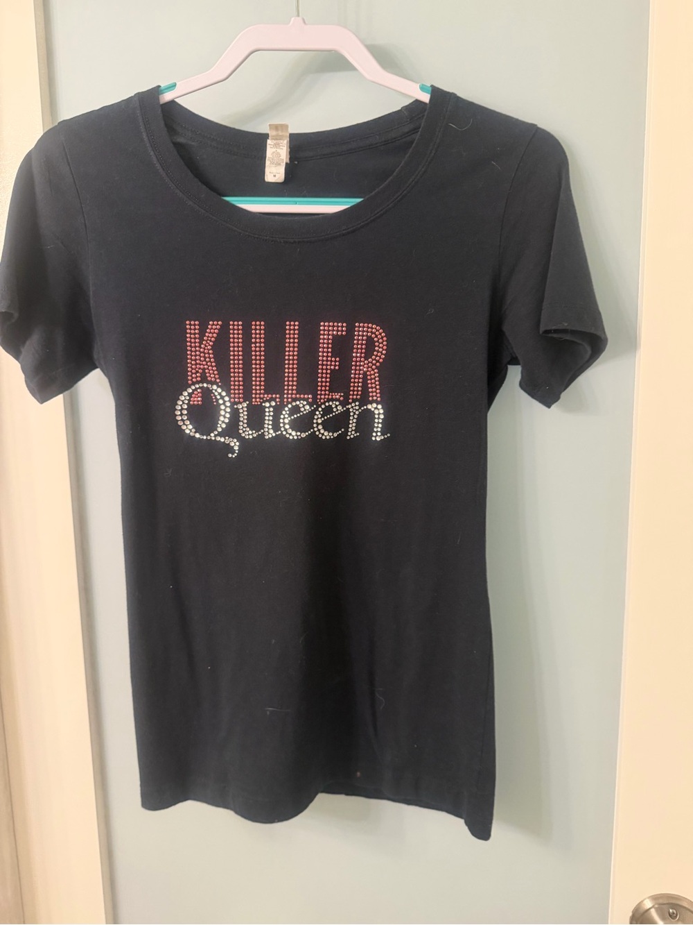 Killer Queen Black Rhinestone Tee med